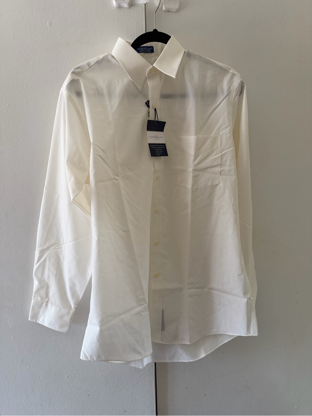 Towncraft Men's Ivory Long-Sleeve Dress Shirt with Pocket